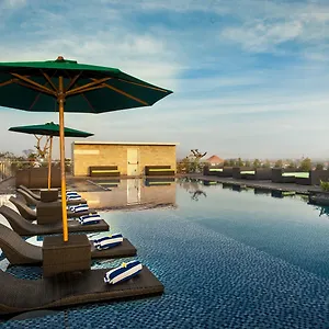 h-sovereign-bali.hotelsseminyak.net/