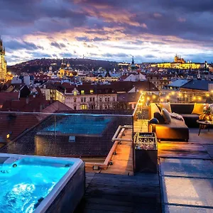 Billionaires Boutique & Premium Suites, Old Town Prag