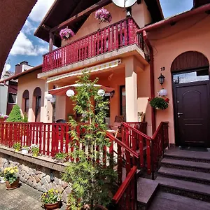 Bed & Breakfast Dom Pod Tujami