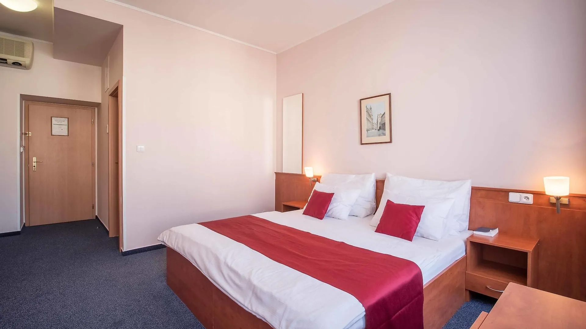 Hotel Beranek Prague 3*,
